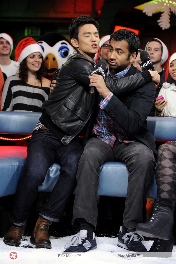 Kal Penn and John Cho appear on New.Music.Live | Picture 107005